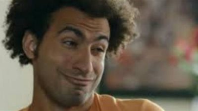 علي ربيع يعيش قصة حب مع 