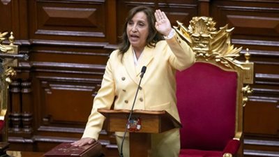 احتجاجات بيرو ضد الرئيسة الجديدة دينا بولوارتى تسفر عن ضحايا