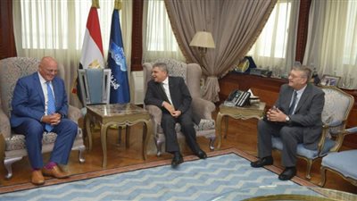 الفريق أسامة ربيع يبحث سبل التعاون المشترك مع رئيس مجلس بورصة البلطيق للشحن