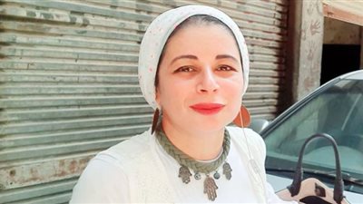 نسرين عكاشة عن تمثيل «الباب الأخضر» فى مهرجان الإسكندرية.. حلم والدى يتحقق