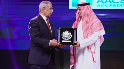 القنصل السعودي يشيد بتطور الأكاديمية العربية بالإسكندرية