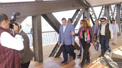 وزير التنمية المحلية يتابع موقف تطوير كوبري دمياط التاريخي