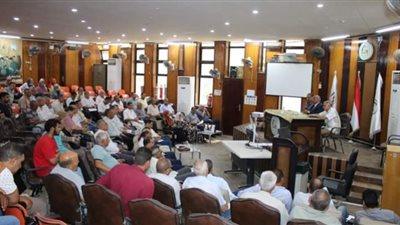 محافظ بني سويف يراجع استعدادت الدور الثاني للشهادة الإعدادية والمهنية