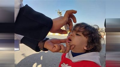 استمرار أعمال فعاليات حملة التطعيم ضد مرض شلل الأطفال بقنا