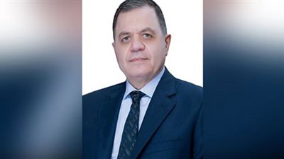 وزير الداخلية يهنئ وزير الدفاع والإنتاج الحربي بمناسبة الاحتفال بذكرى السادس من أكتوبر
