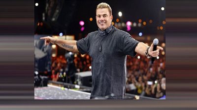 عمرو دياب الأب يستعيد أوقاته العائلية (صور)