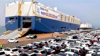 تيسيرات جديدة في قانون استيراد السيارات للمصريين بالخارج.. فيديو