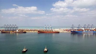 ميناء خليفة إنجاز كبير للإمارات تعتز به موانئ أبوظبي