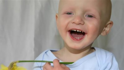 هل العلاج الكيميائي للأطفال من سرطان الدم يمنع رجوعه؟ طبيب أورام يوضح