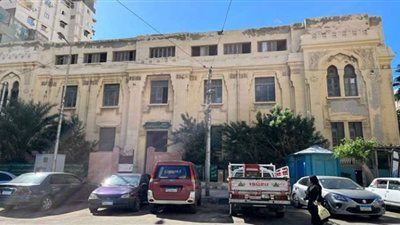 ذعر بين الطلاب بسبب سقوط جزئى لإحدى المدارس بالإسكندرية