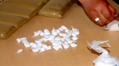 ضبط كميات من الهيروين والحشيش والذخيرة بالإسماعيلية