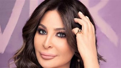 إليسا تدهش جمهورها بمهارتها الكروية (فيديو)