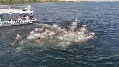 120 سباح يشاركون في بطولة أسوان للمياه المفتوحة