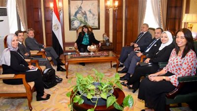 وزيرة الهجرة تبحث مع السفير الإيطالي لدى مصر سبل تعزيز التعاون في الملفات المشتركة