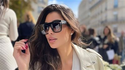 ياسمين صبري تخطف الأنظار بأناقة كلاسيكية