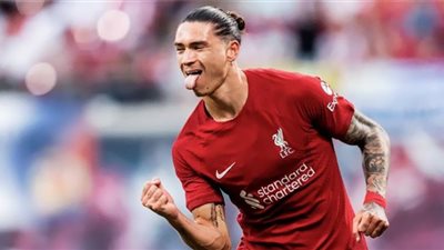 نونيز مهاجم ليفربول يكشف أسباب 