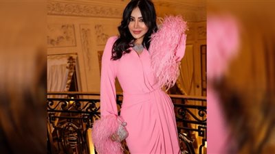 لجين عمران تتألق بفستان ساحر والجمهور يغازلها