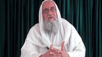 كيف حددت المخابرات الأمريكية موقع أيمن الظواهري وقتلته