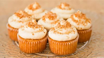 طريقة عمل كب كيك بجوز الهند بالخطوات