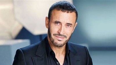 ختام مهرجان الغناء بالفصحى السعودي بصوت كاظم الساهر.. الليلة