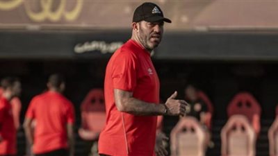 سواريش يعلن قائمة الأهلي في مباراة فاركو