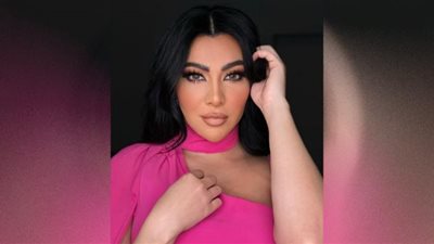 البرتقالي المكشوف يبرز أنوثة ميرهان حسين