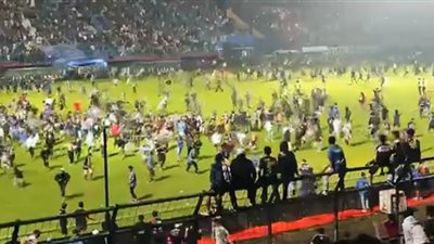 6 متهمين في حادث التدافع بملعب إندونيسيا