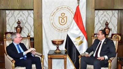 سفير السويدي يشيد بجهود هيئة الرعاية الصحية في مصر