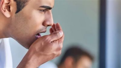 أسباب رائحة الفم الكريهة.. أبرزها التهاب المعدة