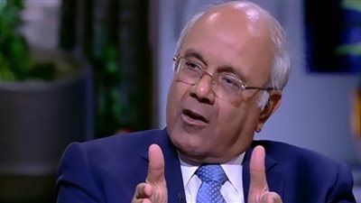 هل تستخرج تراخيص المحال مرة واحدة أم تجدد؟.. مسئول يجيب (فيديو)