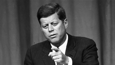 بايدن يأمر بالإفراج عن وثائق اغتيال كينيدي.. خطوط اللعبة تنكشف