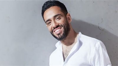 رامي جمال يجتاز الـ 100 ألف مشاهدة بأغنية 