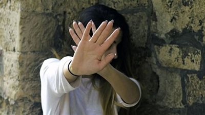 عروس حلوان تعفو عن زوجها من أجل طفلها.. 20 طعنة والحب مستمر