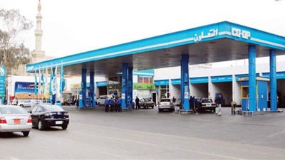 ضبط 7 محطات بنزين جمعت 281 ألف لتر وقود مدعم في أسيوط