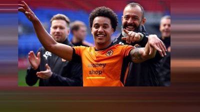 الاتحاد السعودي يفاوض لاعب ليدز يونايتد بفرمان من نونو سانتو