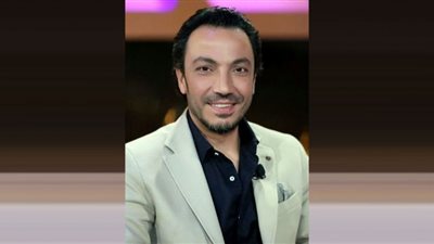 طارق لطفي في 