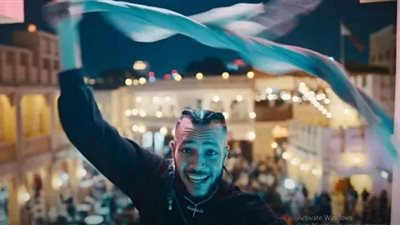 فيفا يُفجر مفاجأة عن غناء ويجز في حفل ختام كأس العالم| هل مصطفى كامل السر؟