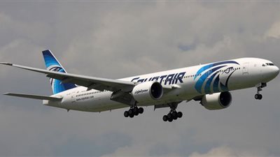 أول رد من «مصر للطيران» على صفحات تستغل اسم وشعار الشركة