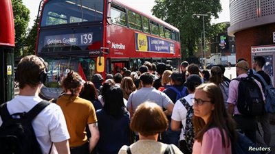 بريطانيا تشهد أكبر عدد من الإضرابات للمطالبة بزيادة الأجور