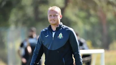 إقالة سفين فاندنبروك من تدريب أبها السعودي