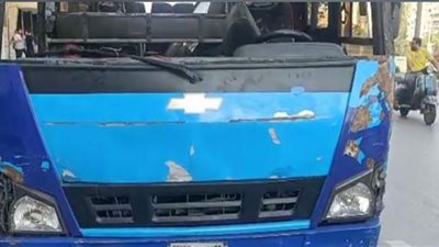 ميني باص يسقط من أعلى كوبري أكتوبر 