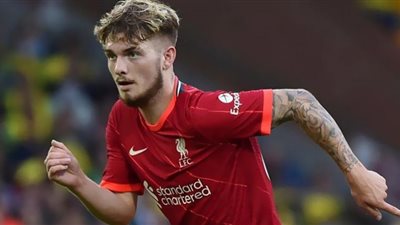 نجم ليفربول الصاعد يشيد بنصيحة صلاح