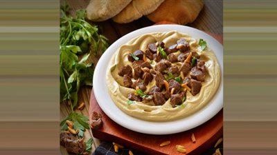 طريقة عمل حمص باللحم المحمر