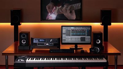 مداهمة ستوديو تسجيل صوتي شهير في العمرانية