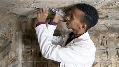 الانتهاء من ترميم مقصورة الذهب بمعبد هابو في الأقصر