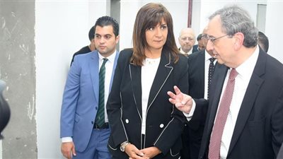 مستشفى خيرى برعاية الأطباء المصريين فى الخارج
