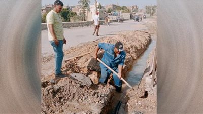 إصلاح الكسور المفاجئة بخطوط مياه الشرب في طامية بالفيوم