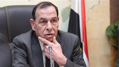 مجدي سخى يبحث توزيع دمغة المحاماة مع مديري النقابات