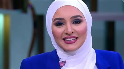 هلا رشدي تعود لجمهورها بعد أزمتها الصحية.. تفاصيل