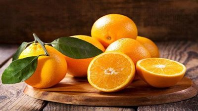 الكافيين والحمضيات.. مشروبات تجنبها على معدة فارغة